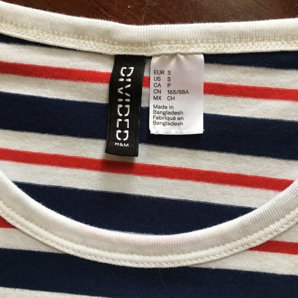 H&M tee - Picture 2 of 4